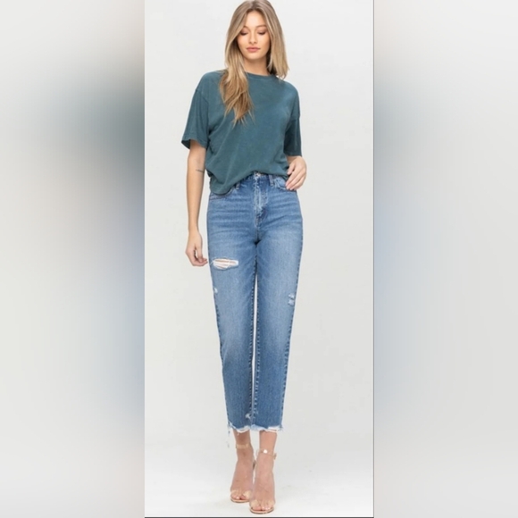 Vervet Crop Distressed Jeans - Picture 1 of 6